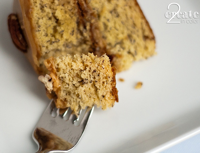 Banana-Cake-with-Caramel-Frosting_0005